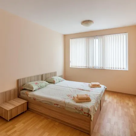 Apartment Panorama Kabakum - Free Parking Golden Sands
